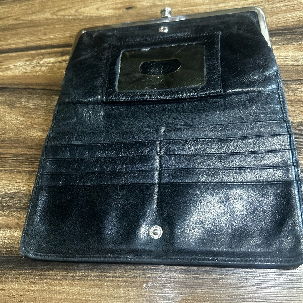 HOBO INTERNATIONAL BLACK LEATHER CLUTCH WALLET - Picture 2 of 6